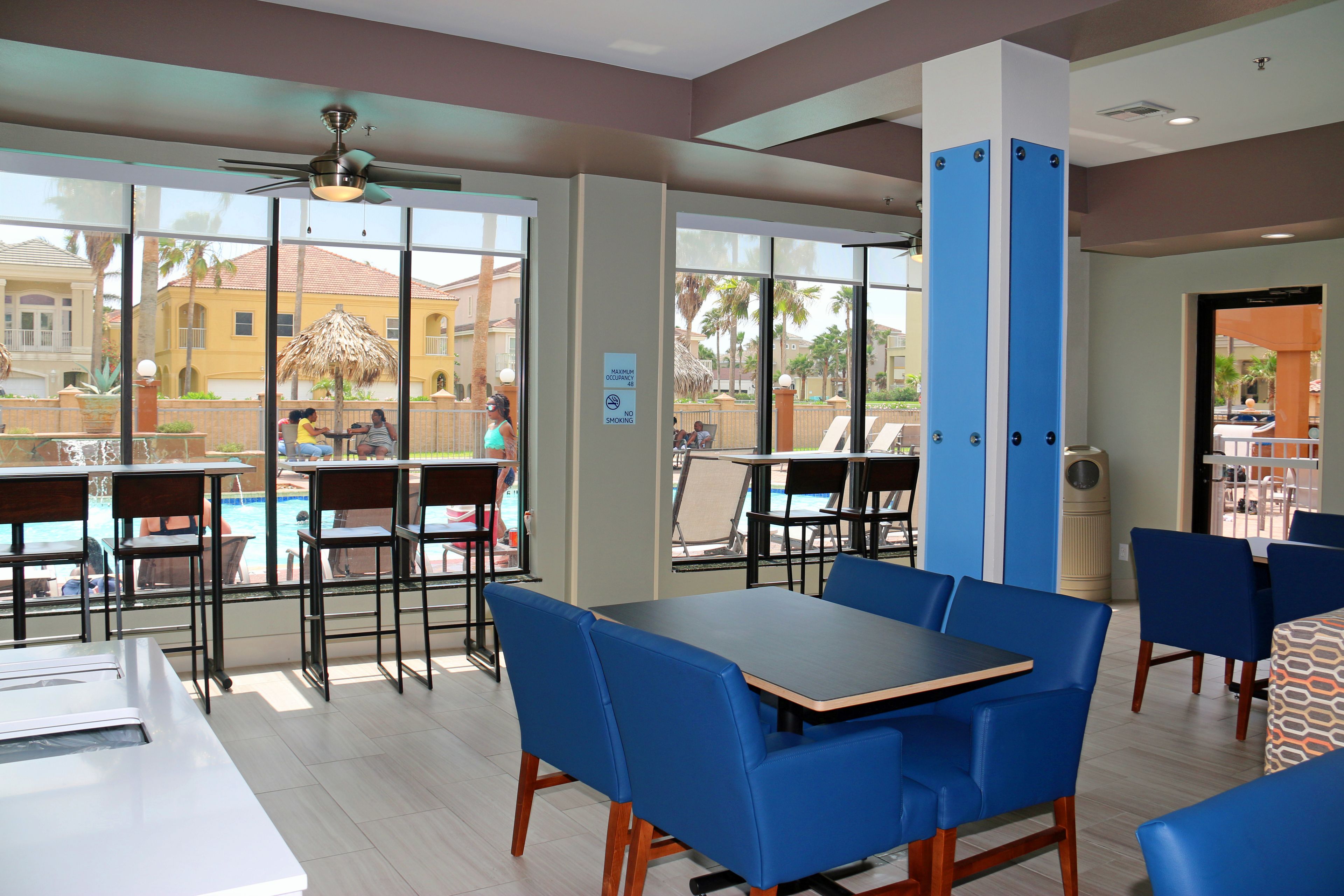 free buffet breakfast