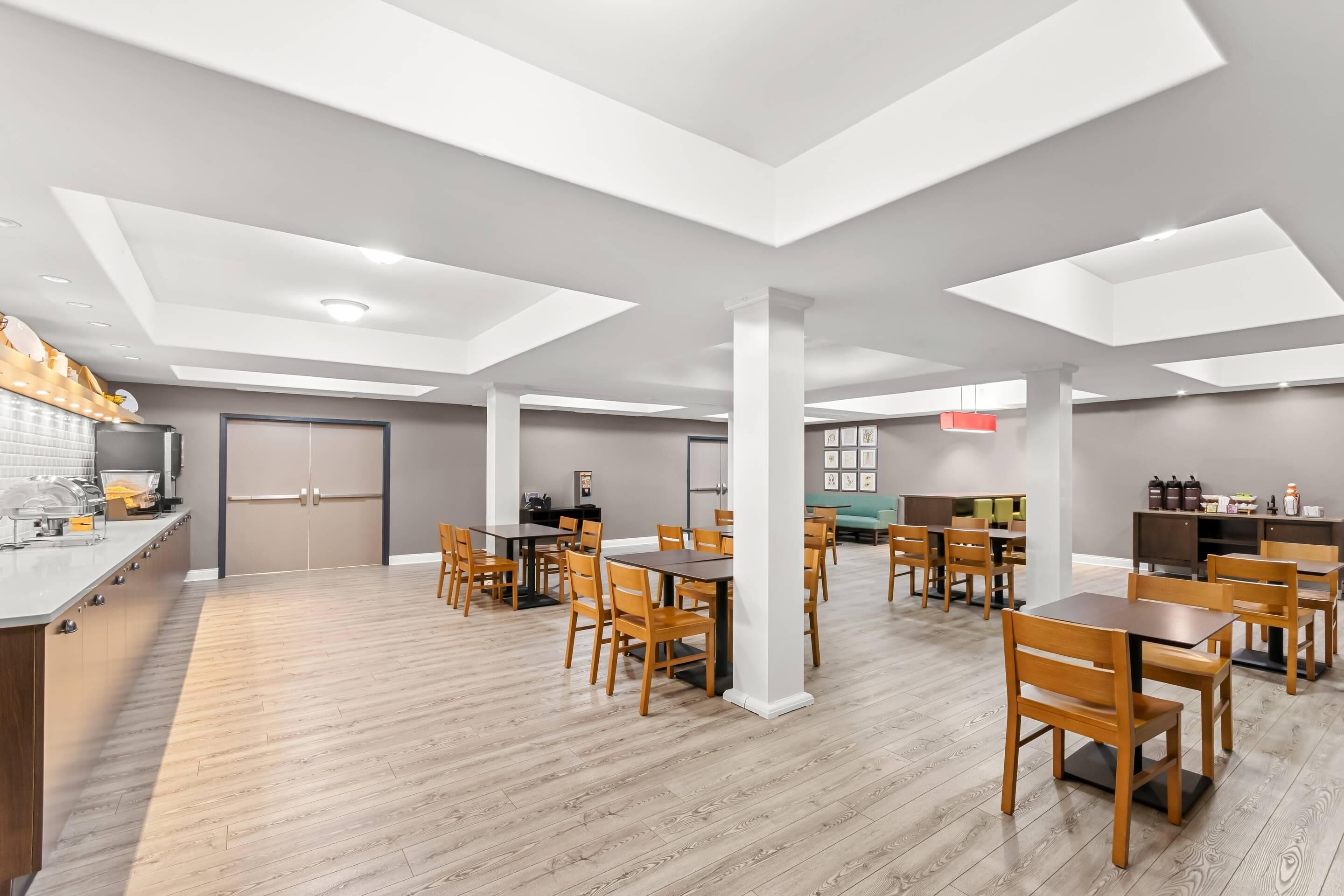 free continental breakfast