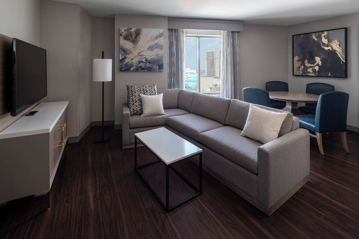 Junior Suite, 1 Bedroom, Non Smoking | Living area | 42-inch flat-screen TV with cable channels, TV, pay movies