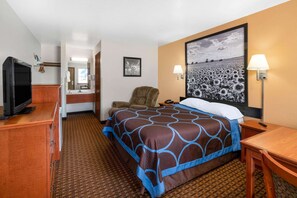 Iron/ironing board, free cribs/infant beds, free WiFi, bed sheets - Super 8 by Wyndham Goodland (Goodland)