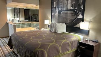 办公桌、笔记本电脑工作区、熨斗/熨衣板、免费婴儿床