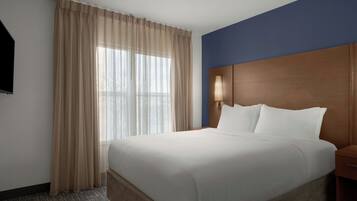 Peralatan tempat tidur premium, meja, seterika/papan seterika