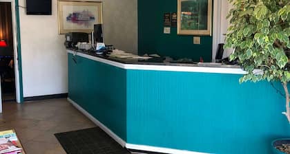 Nights Inn Selma