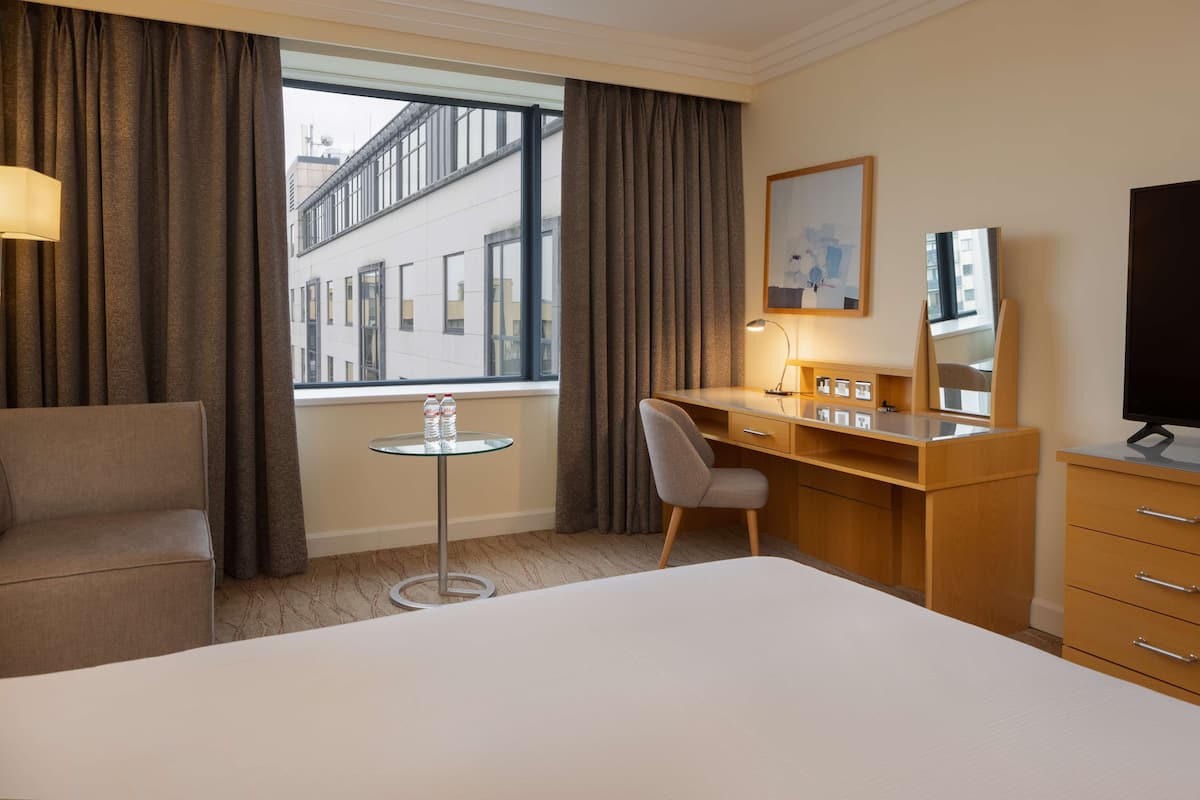 in-room safe, desk, laptop workspace, blackout curtains