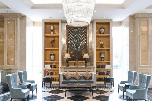 Victoria Grand Hotel