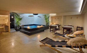 Couples treatment room(s), sauna, Turkish bath/hammam, body treatments