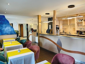 Bar (in der Unterkunft)