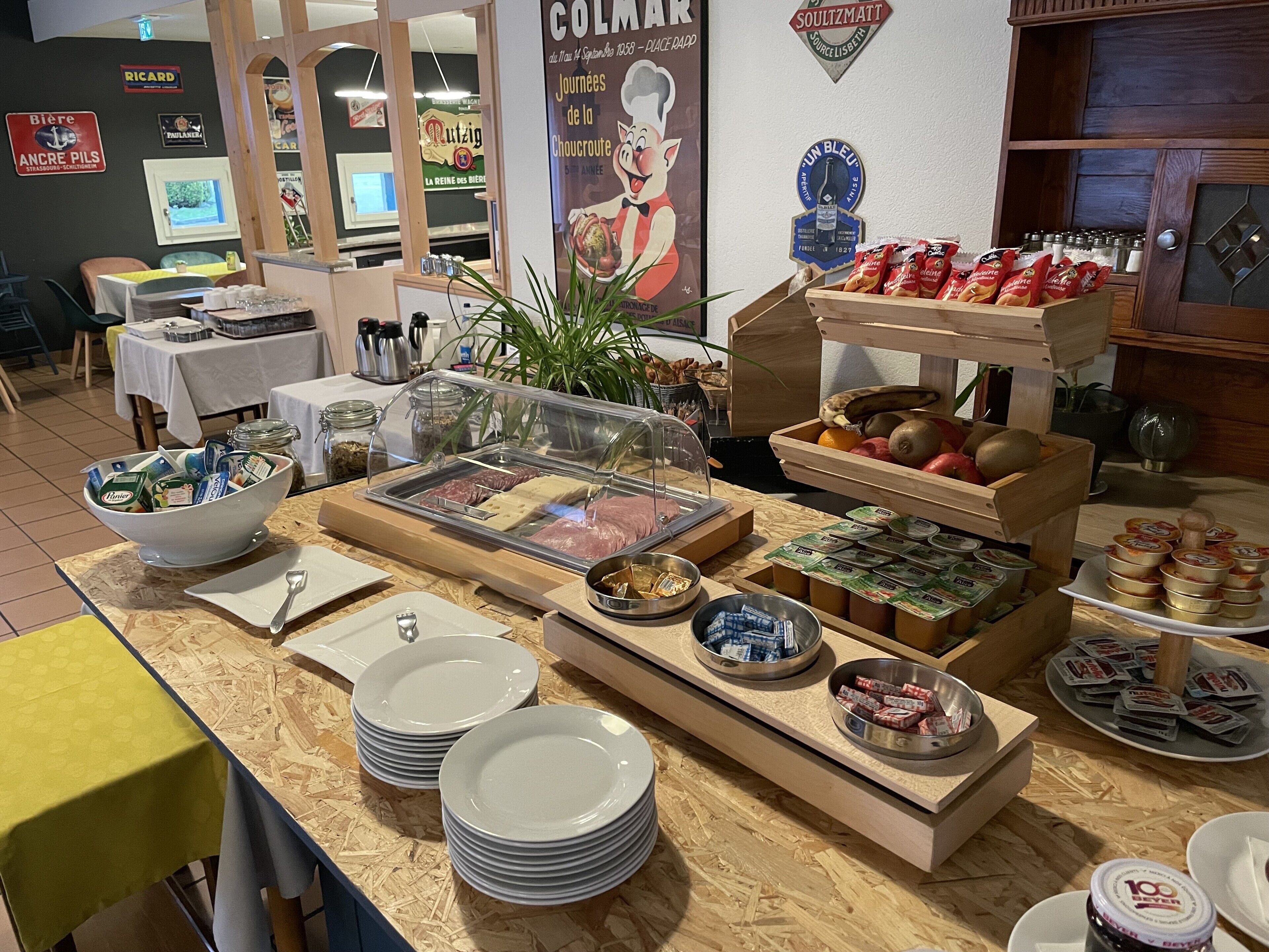 Frukostbuffé varje dag mot avgift