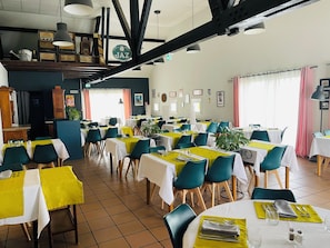 FrĂŒhstĂŒck, Mittagessen und Abendessen