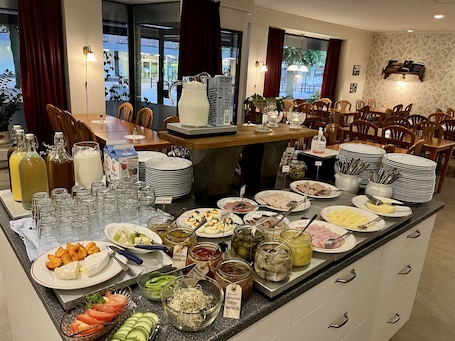 Desayuno buffet incluido todos los días