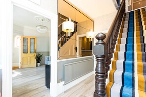 Interior entrance - The Lawn Guest House (Horley)