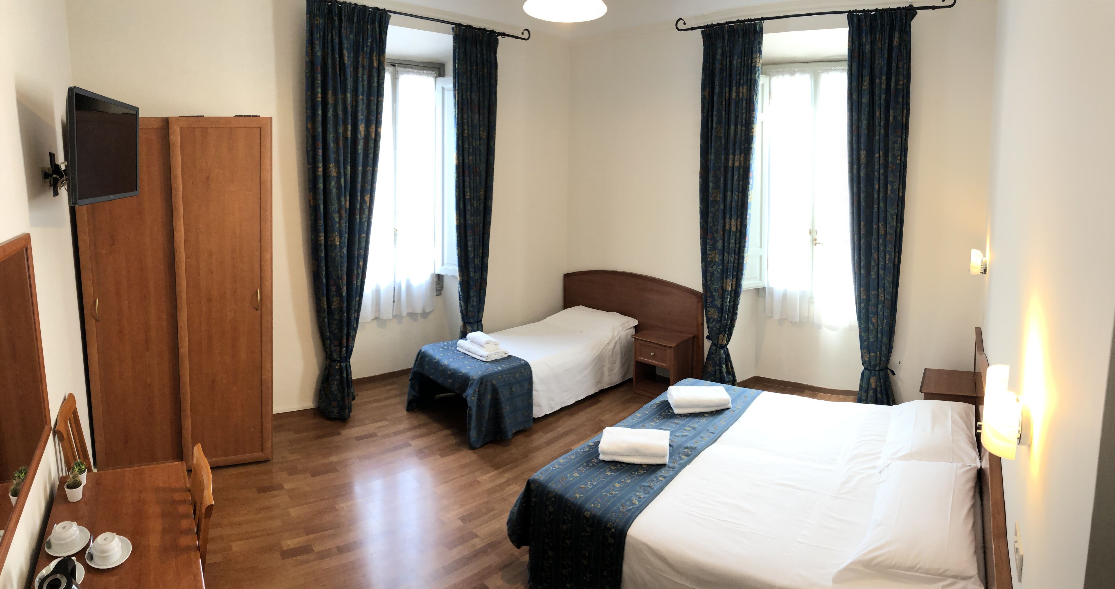 Comfort Triple Room | 1 bedroom, Egyptian cotton sheets, premium bedding, down comforters