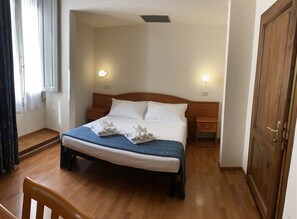 Standard Double Room | View from room - Soggiorno Madrid (Florence)