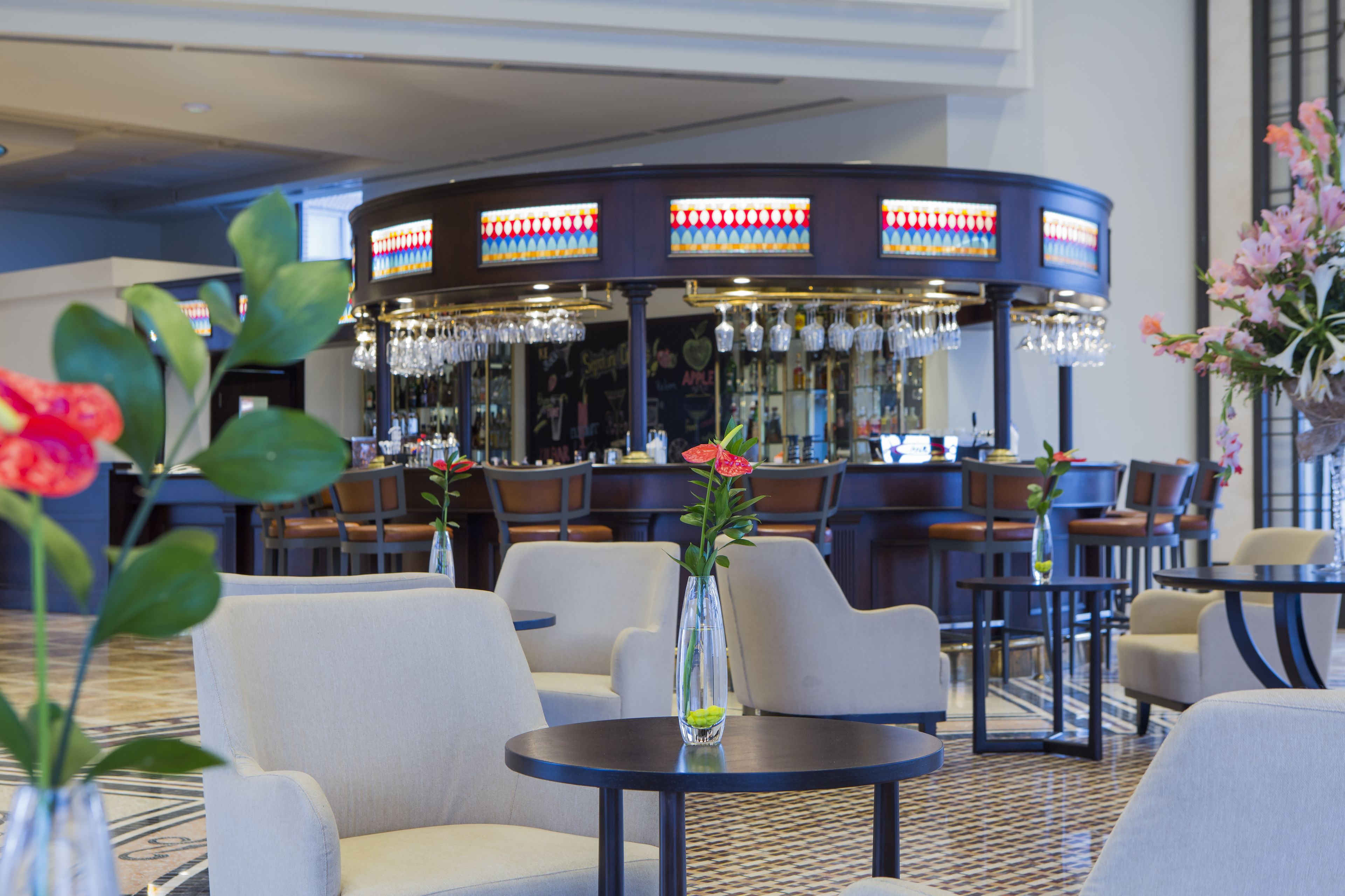 6 bars/lounges, 2 poolside bars, beach bar