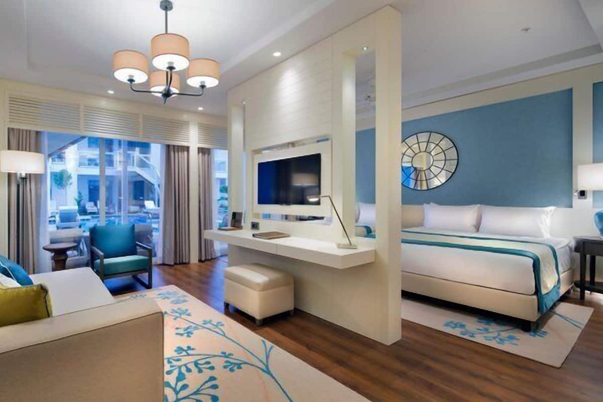 Luxury Pool Suite Ground Floor
