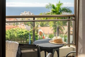 Junior Suite | Frigobar, cofres nos quartos, escrivaninha, quartos à prova de som