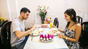 Free daily breakfast - Stars Hotel 26 Bat Su (Hanoi)