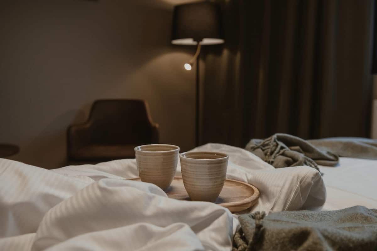 Familierom, 2 dobbeltsenger, ikke-røyk | Skrivebord, strykejern/-brett, barnesenger og sengetøy