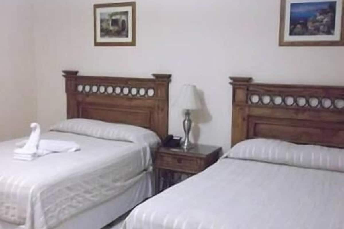 1 bedroom, in-room safe, desk, soundproofing