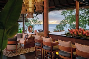 Lounge - Royal Davui Island Resort, Adults Only, Meals Inclusive (Royal Davui Island)