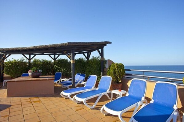 Sundeck - Ona Princesa Playa (Marbella)