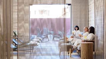 Whirlpool, Türkisches Bad/Hamam, Körperbehandlungen, Aromatherapie