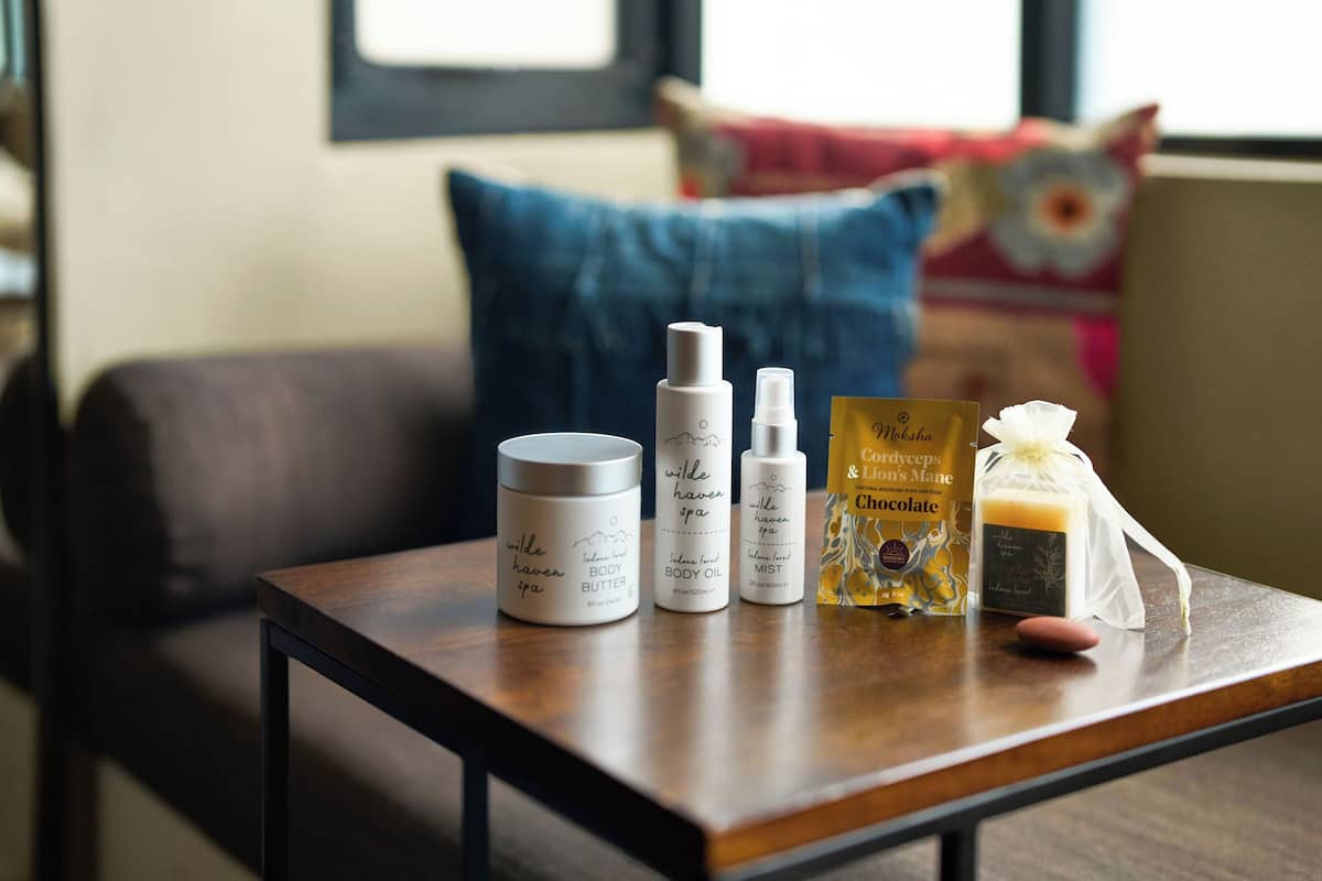 Room, 1 King Bed (Wilde Haven Spa) | Room amenity