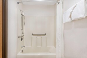 Rolstoeltoegankelijke badkamer