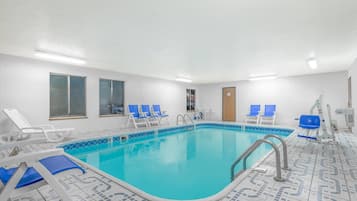 Indendørs pool