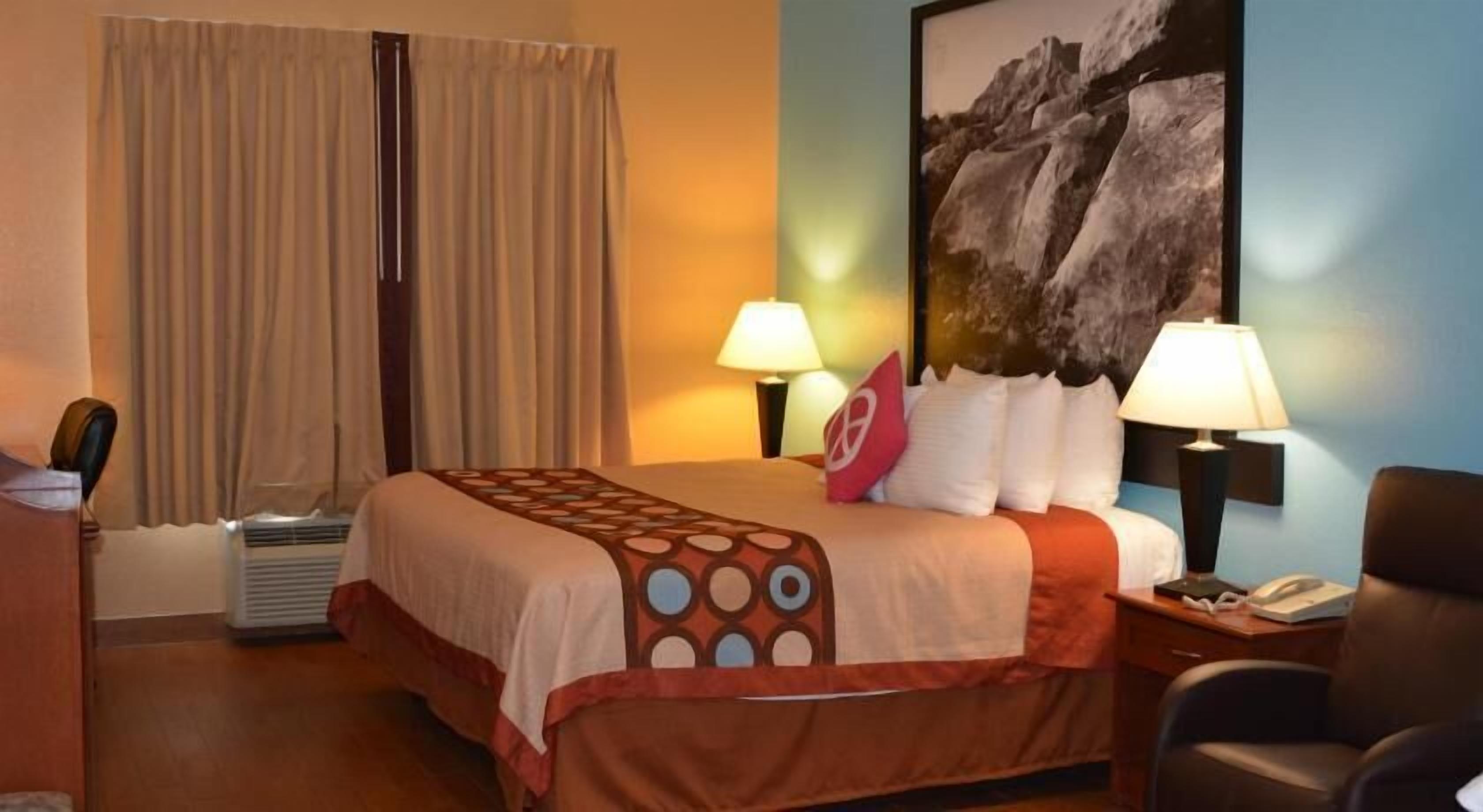 In-room safe, individually decorated, individually furnished, desk