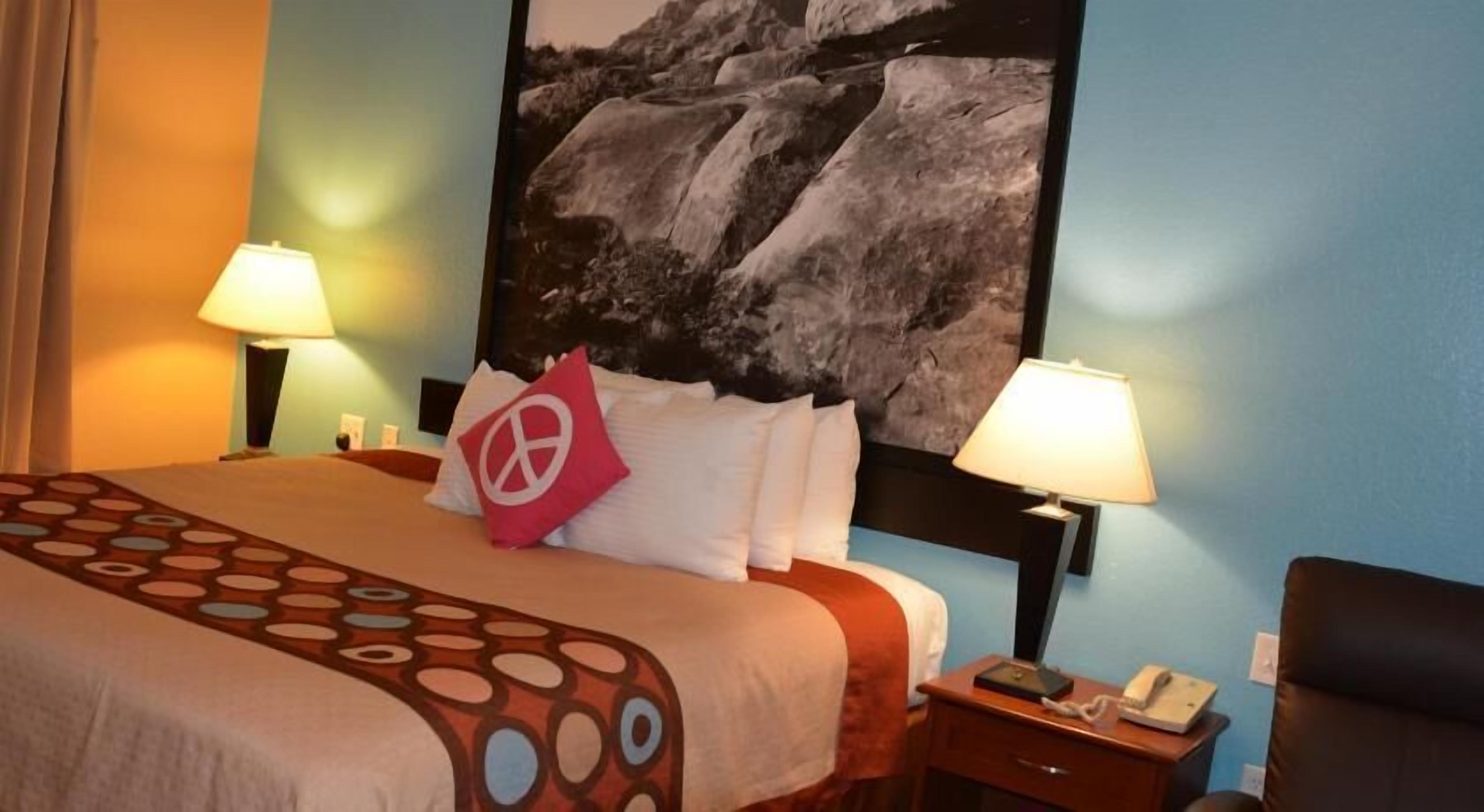 In-room safe, individually decorated, individually furnished, desk