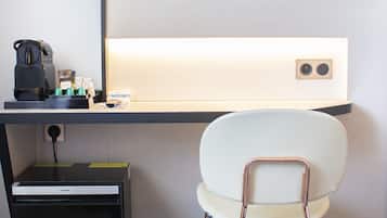 Desk, blackout drapes, soundproofing, free WiFi