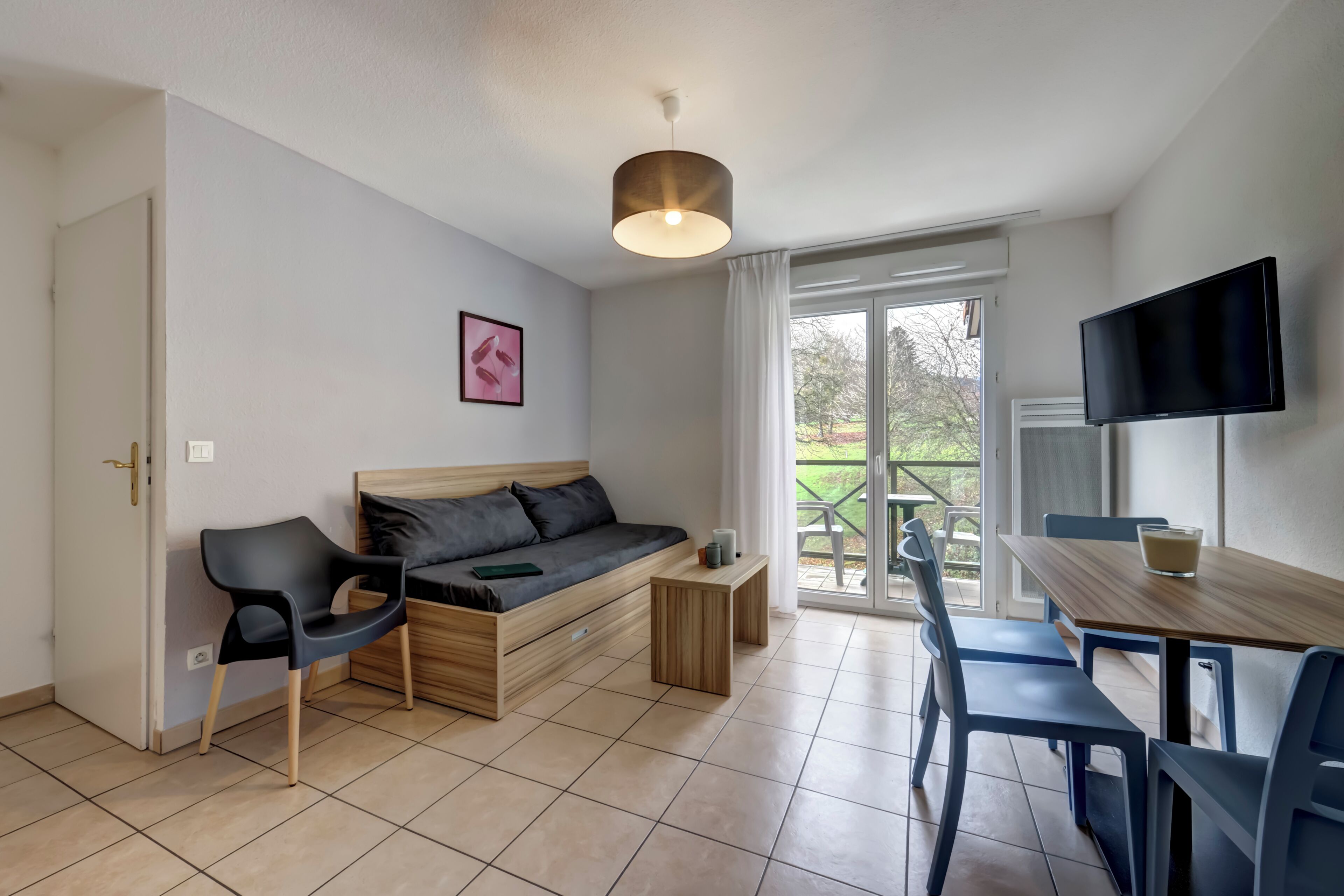 Appartement 1 chambre 4 personnes | Escritorio, sistema de insonorización, cunas gratuitas y wifi gratis