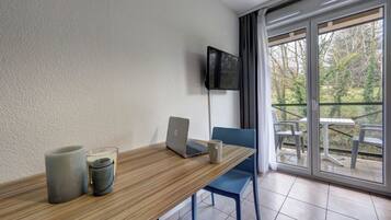 Appartement 1 chambre 4 personnes | Bureau, chambres insonorisées, lits bébé (gratuits), Wi-Fi gratuit