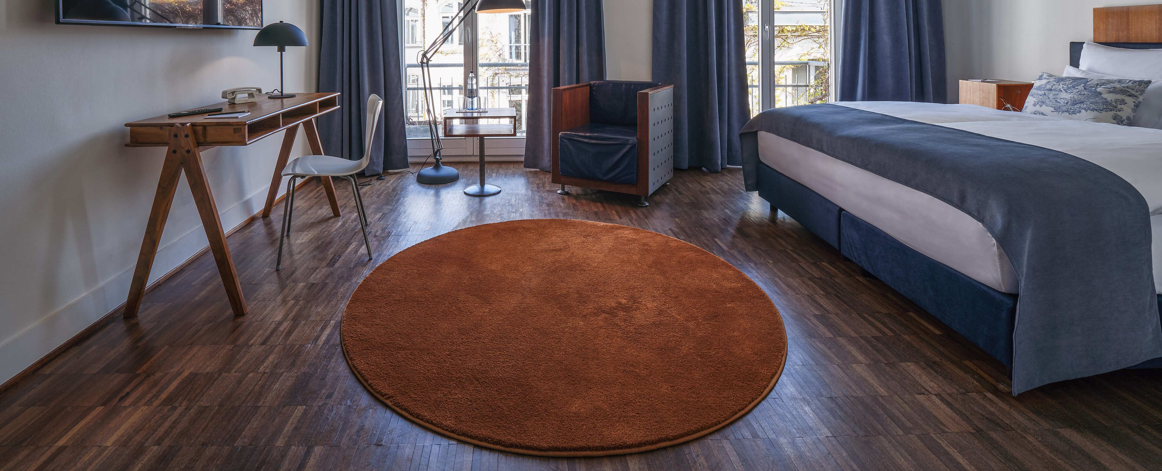 premium room | 1 bedroom, premium bedding, in-room safe, desk