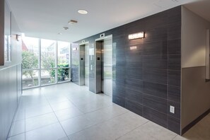 Interior - Residence & Conference Centre - Brampton (Brampton)