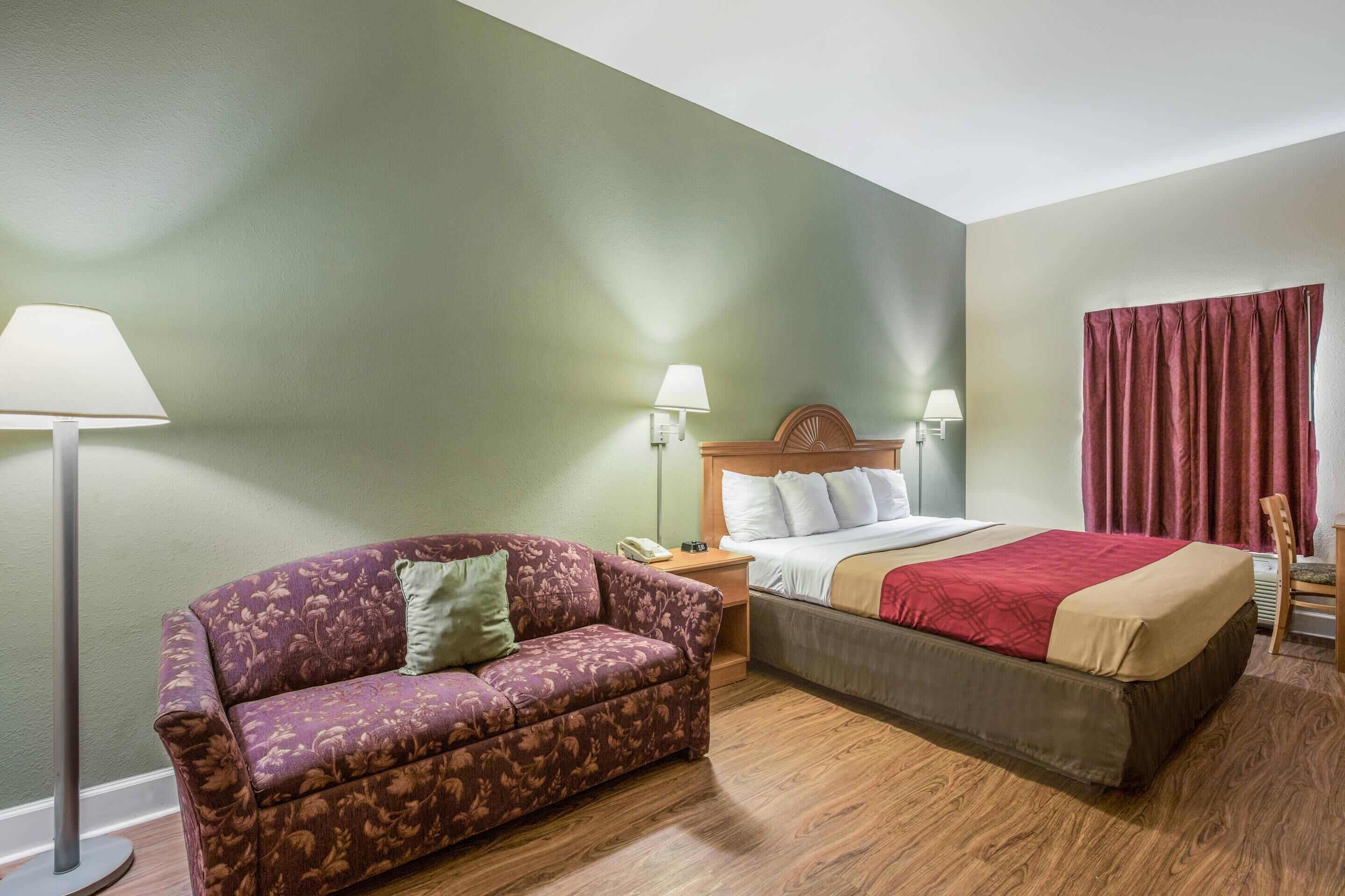 Room, 1 King Bed, Accessible, Non Smoking | Premium bedding, desk, blackout drapes, soundproofing