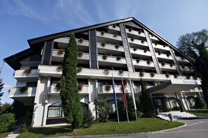 Front of property - Hotel Savica Garni - Sava Hotels & Resorts (Bled)