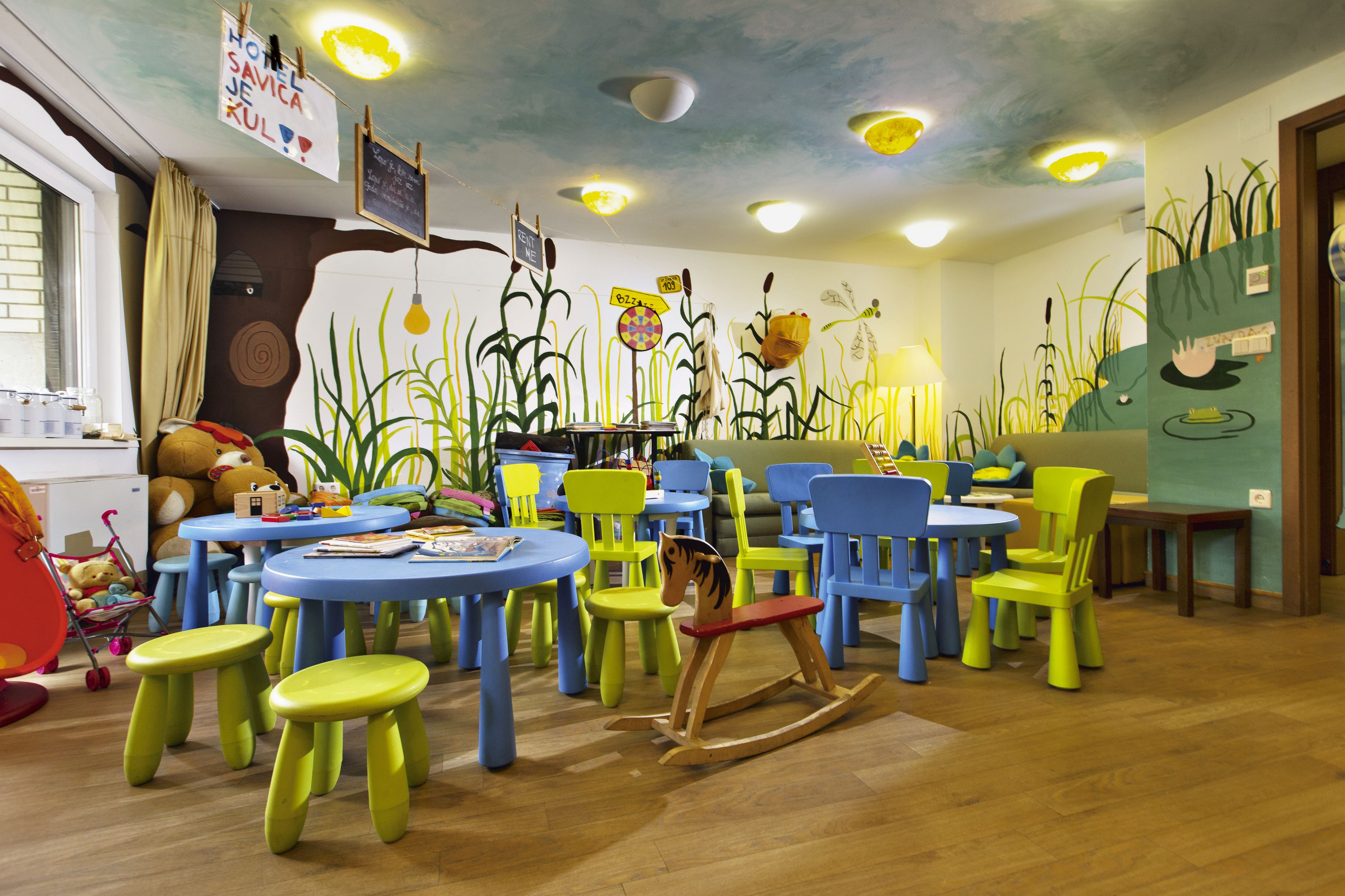children’s play area – indoor