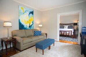 Chambre, salle de bain privée (8 - Jefferson Suite) | Literie de qualité, décor unique, ameublement unique, bureau