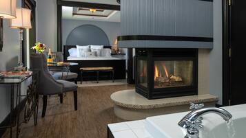 Sir Lancelot Suite | Fireplace
