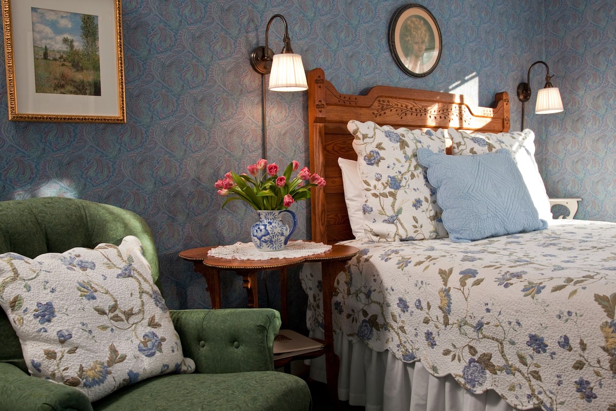 Rom, privat bad (Berkshire Room) | Sengetøy av topp kvalitet, strykejern/-brett og wi-fi (inkludert)