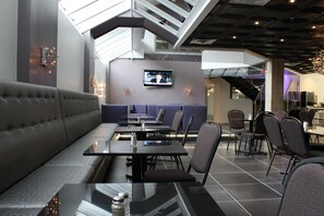 Breakfast (CAD 9.95 per person) - Lelux Hotel (Montreal)