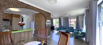 Albury Garden Court Motel