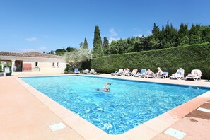 Seasonal outdoor pool