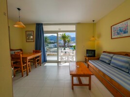 1 dormitorio, mobiliario individual, cortinas opacas y wifi gratis