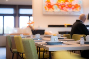 Esmorzar diari de cuina local (18 EUR per persona) 