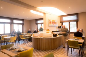 Daily local cuisine breakfast (EUR 18 per person) - Hotel Olympia (Bruges)