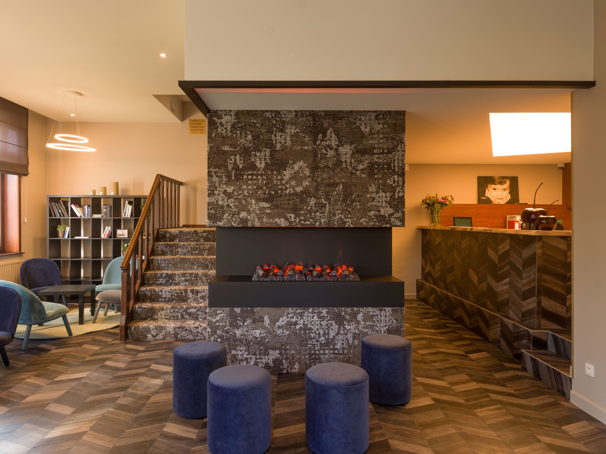 Coin salon dans le hall