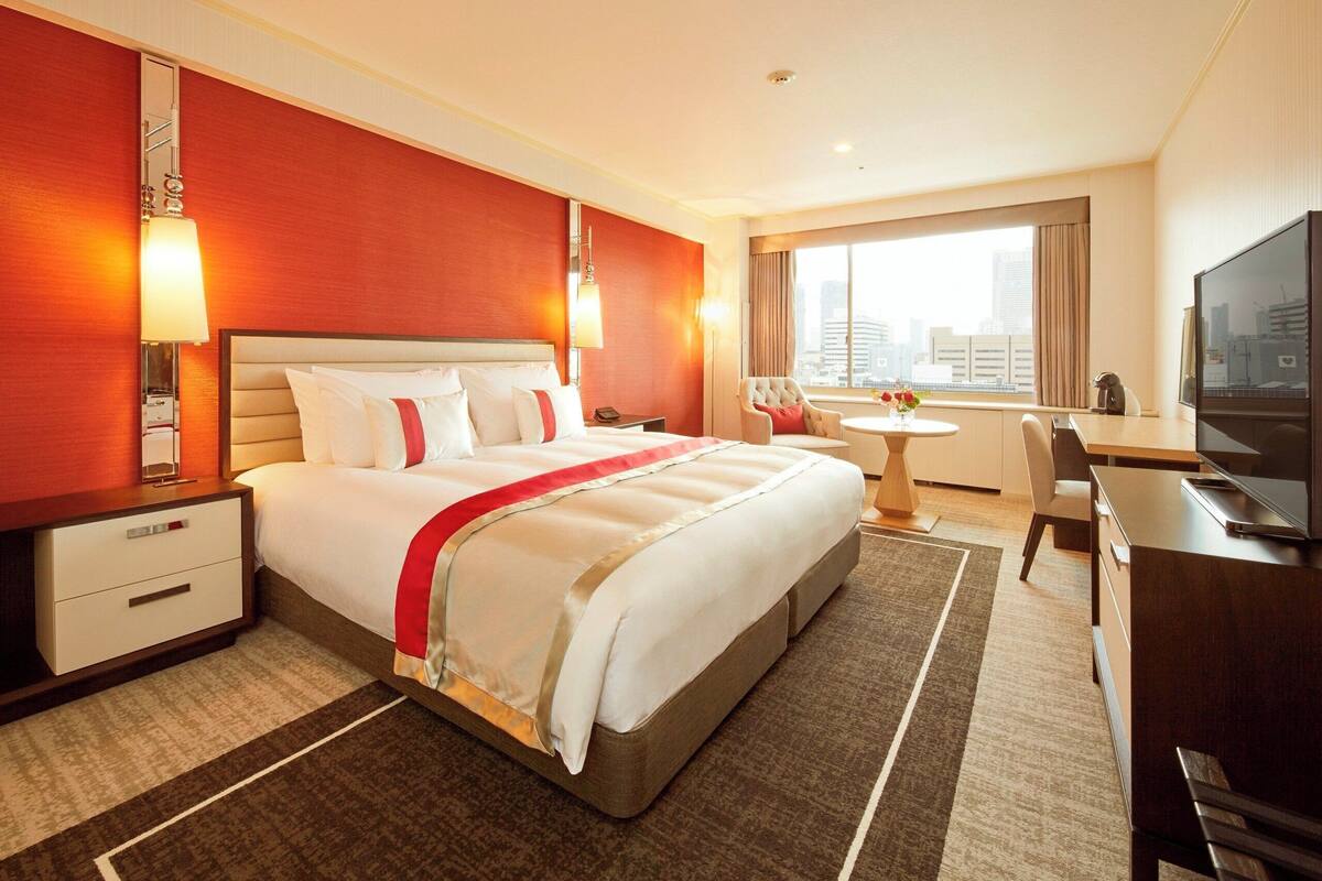 Phòng Deluxe, không hút thuốc (King, 9-10F) | Bộ đồ giường kháng dị ứng, két bảo mật tại phòng, bàn, màn/rèm cản sáng 